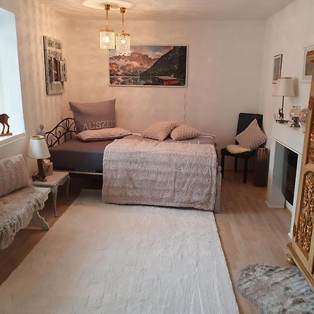 Ferienwohnung Tiroler Auszeit & Whirlpool Höfen Dış mekan fotoğraf