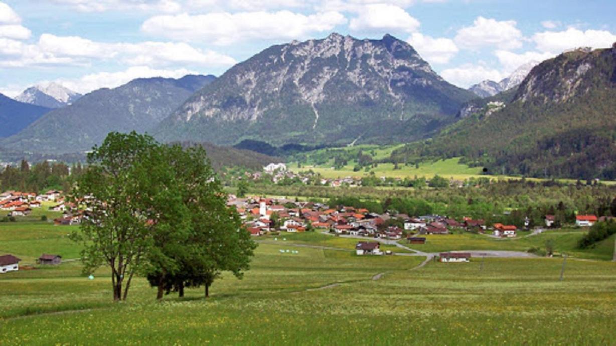 Ferienwohnung Tiroler Auszeit & Whirlpool Höfen Dış mekan fotoğraf